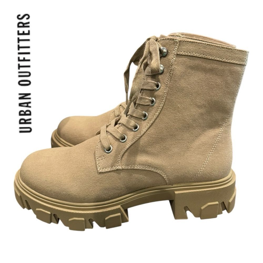 NEW Urban Outfitters UO Nina Women's Laceup Combat Boots 8